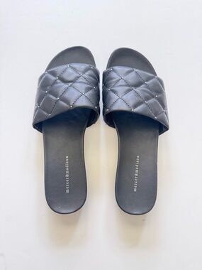 Mercer & Madison Black Quilted Slide Sandals with Padded Strap size 8